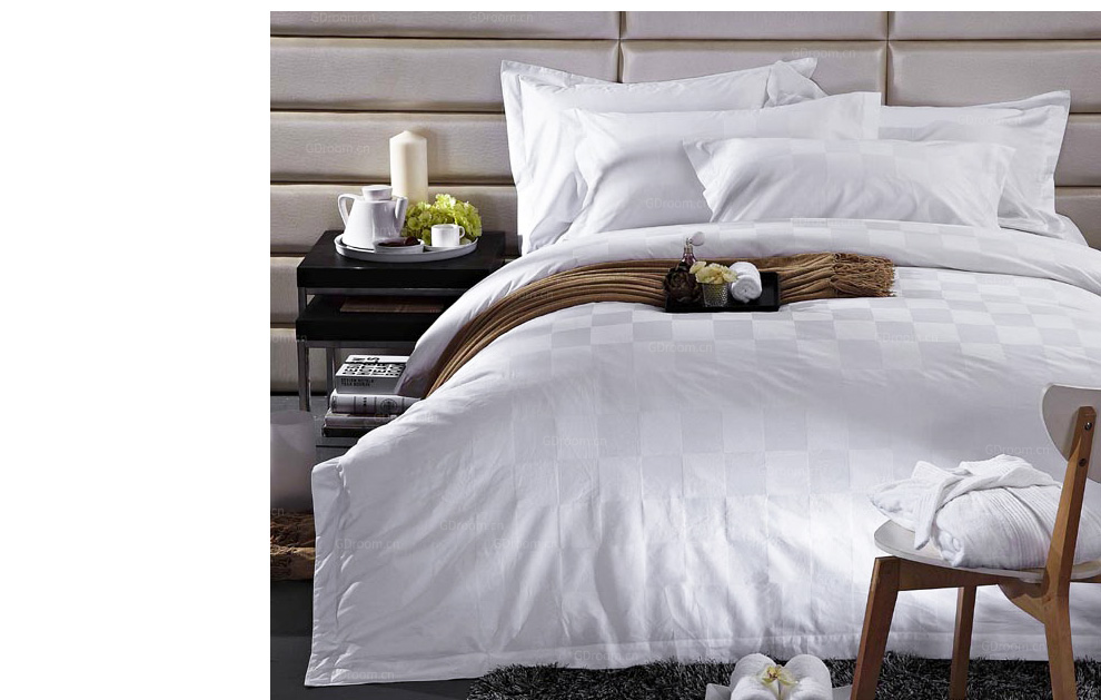 酒店白色格子床品